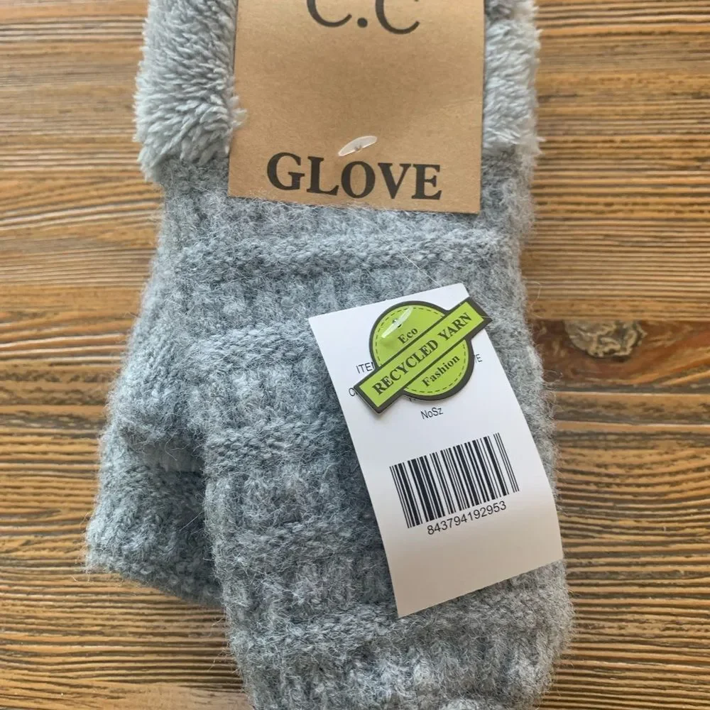 C.C Gray Knit Gloves